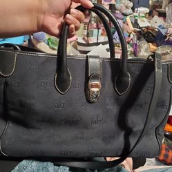 Dooney & Bourke Tote Bag