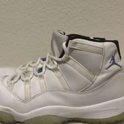 Jordan 11 Legend Blue 