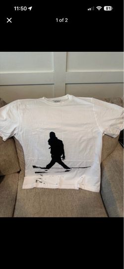 Men’s XXL New YEEZY shirt