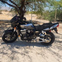 2000 Kawasaki ZRX1100
