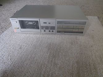 Sony full logic feather touch mechanism / Made In Japan
