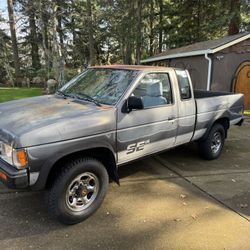 1990 Nissan Truck