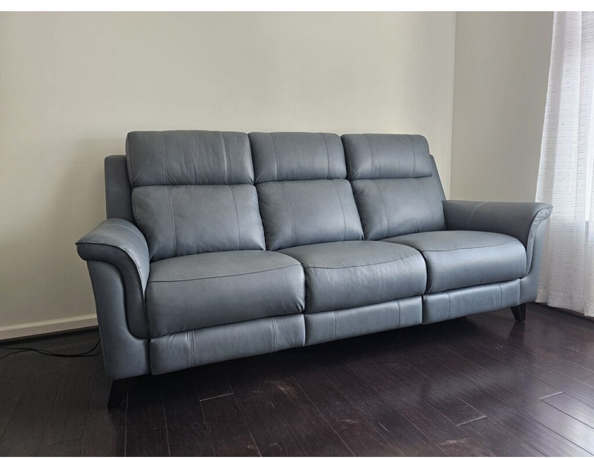 Power recliner sofa