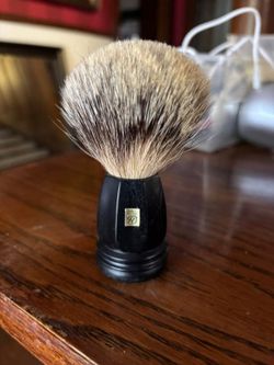 German Shaving Brush w R logo