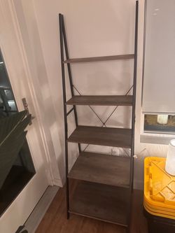 4 Tier Ladder Bookshelf