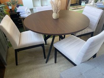 Round Dining Table with 4 Upholstered Chairs
