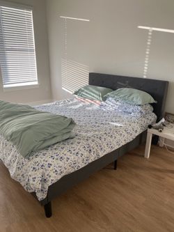 Queen Bed bed frame with mattress perfect condition