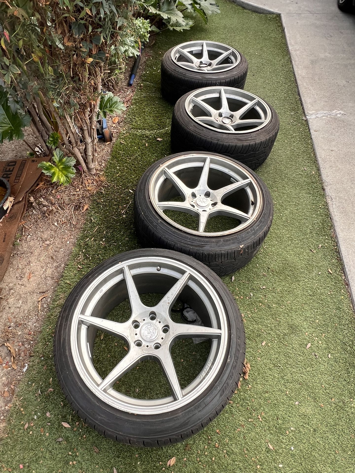 19x10.5 Brushed Apollo Anovia Titan Deco Directional 5x4.5 22(OBO)