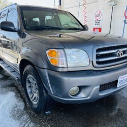 Toyota Sequoia 2003