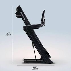 New in box Nordic Track 2450 commercial treadmill $1200