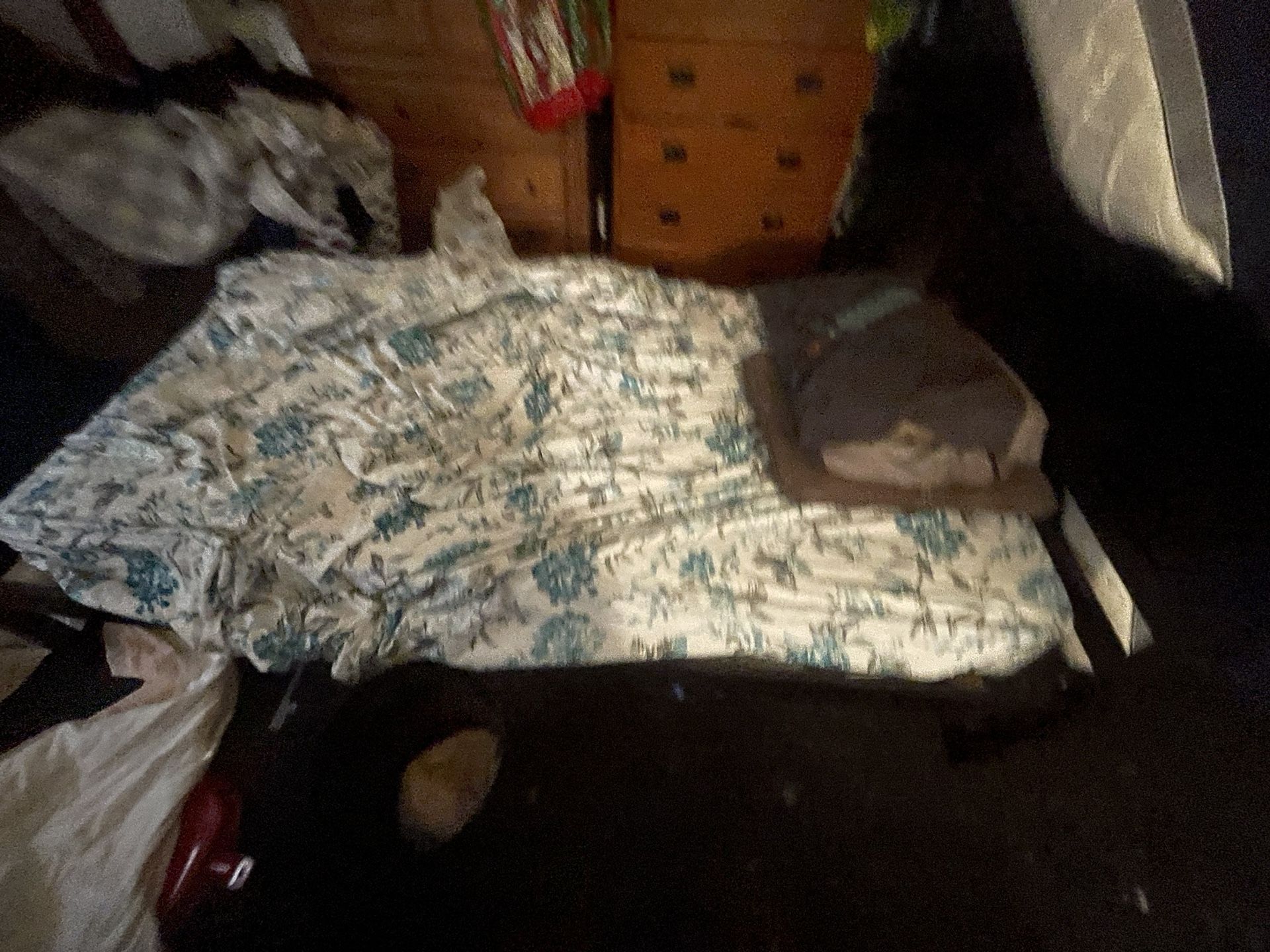 Twin size bed frame