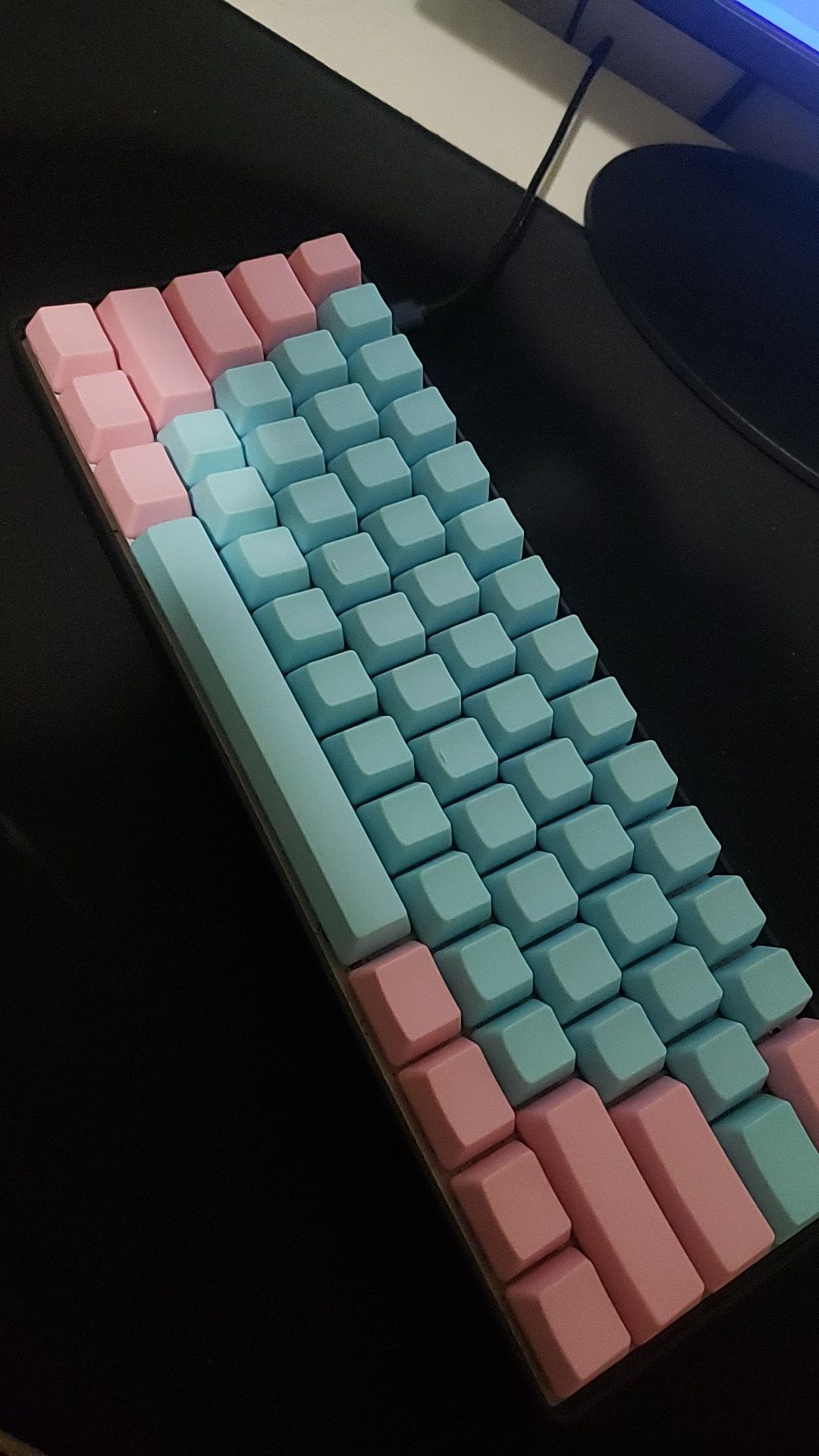 Gk61 (Gateron Brown Switches)