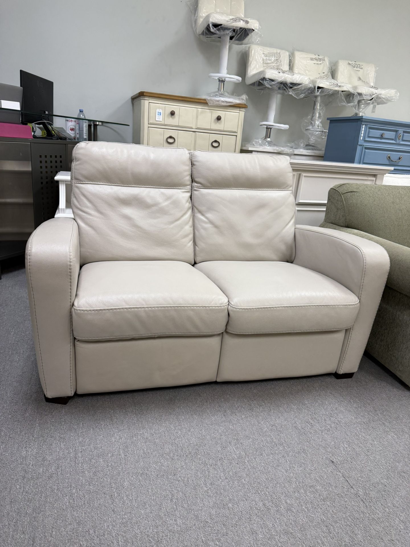 Leather loveseat (FREE 24H DELIVERY)