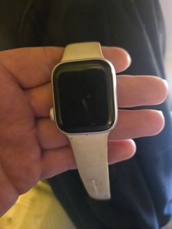 Apple watch series 8