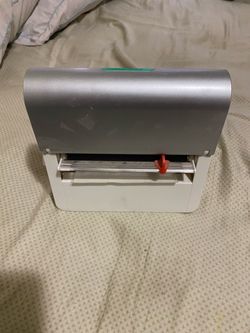 5Portable sticker maker and laminator