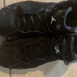 Air Jordan True Flight basketball shoes. 