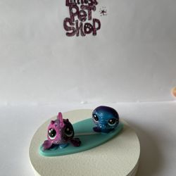 Littlest Pet Shop: Sparkly Sea Animals On A Surfboard 