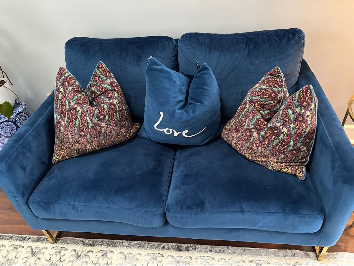 Blue Velvet Loveseat