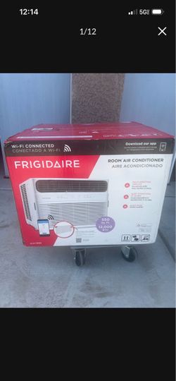 Frigidaire 12,000 BTU Window Air Conditioner Cools 550 sq. ft. with WiFi with Remote in White 115V