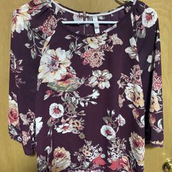 Women’s Pretty Floral Top 