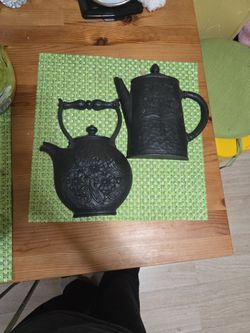 Set of 2 Vintage 1972 Homco MCMLXXII Tea Pot & Kettle Plaque Decor Wall Hanging
