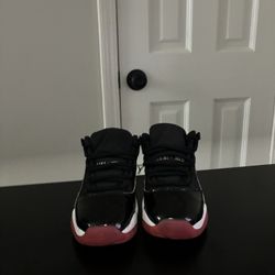 Bred 11’s Size 6 Boys