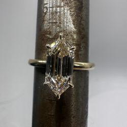 2.13 Carat G VVS2 Hexagon Diamond Solitaire Engagement Ring Yellow Gold 