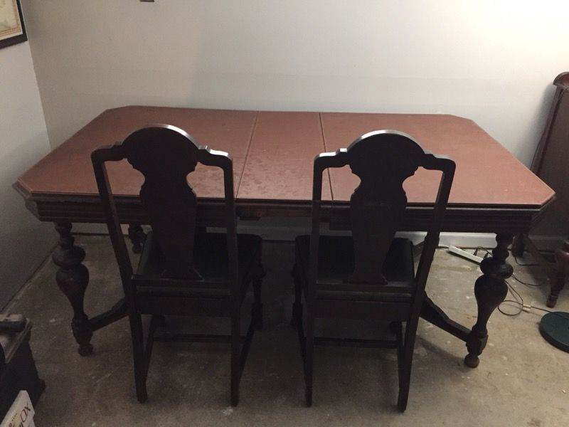 1900's antique dining table and chairs by Old Colony Chair Co.