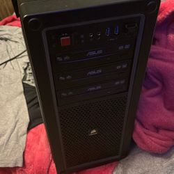 GAMING PC  TOWER MAKE OFFER 