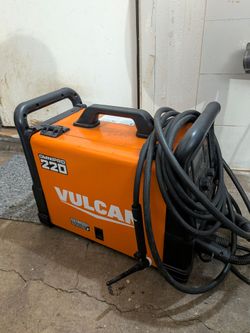 Vulcan OmniPro 220 Multi-Process Welder