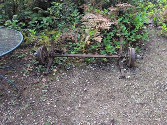 Heavy duty trailer axle