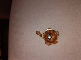 Rose pendant