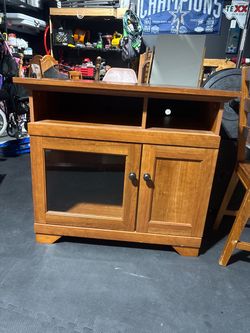 Tv stand