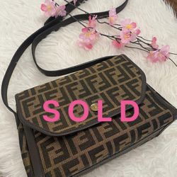 SOLD‼️Fendi Vintage Crossbody Bag 