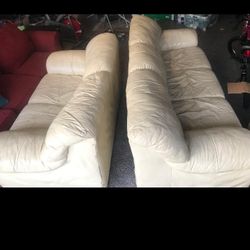 WHITE LEATHER COUCH LOVESEAT AND CHAIR WITH OTTOMAN 