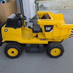 CAT Mobile Dump Truck