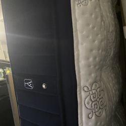 5foot Wide Mattress 78 Inches Long Bed frame Adjustable 