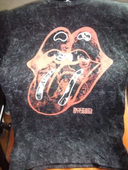 Size large tshirt