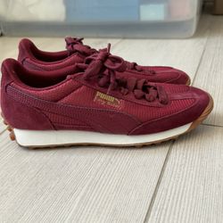 NEW Puma Sneakers Size 7 