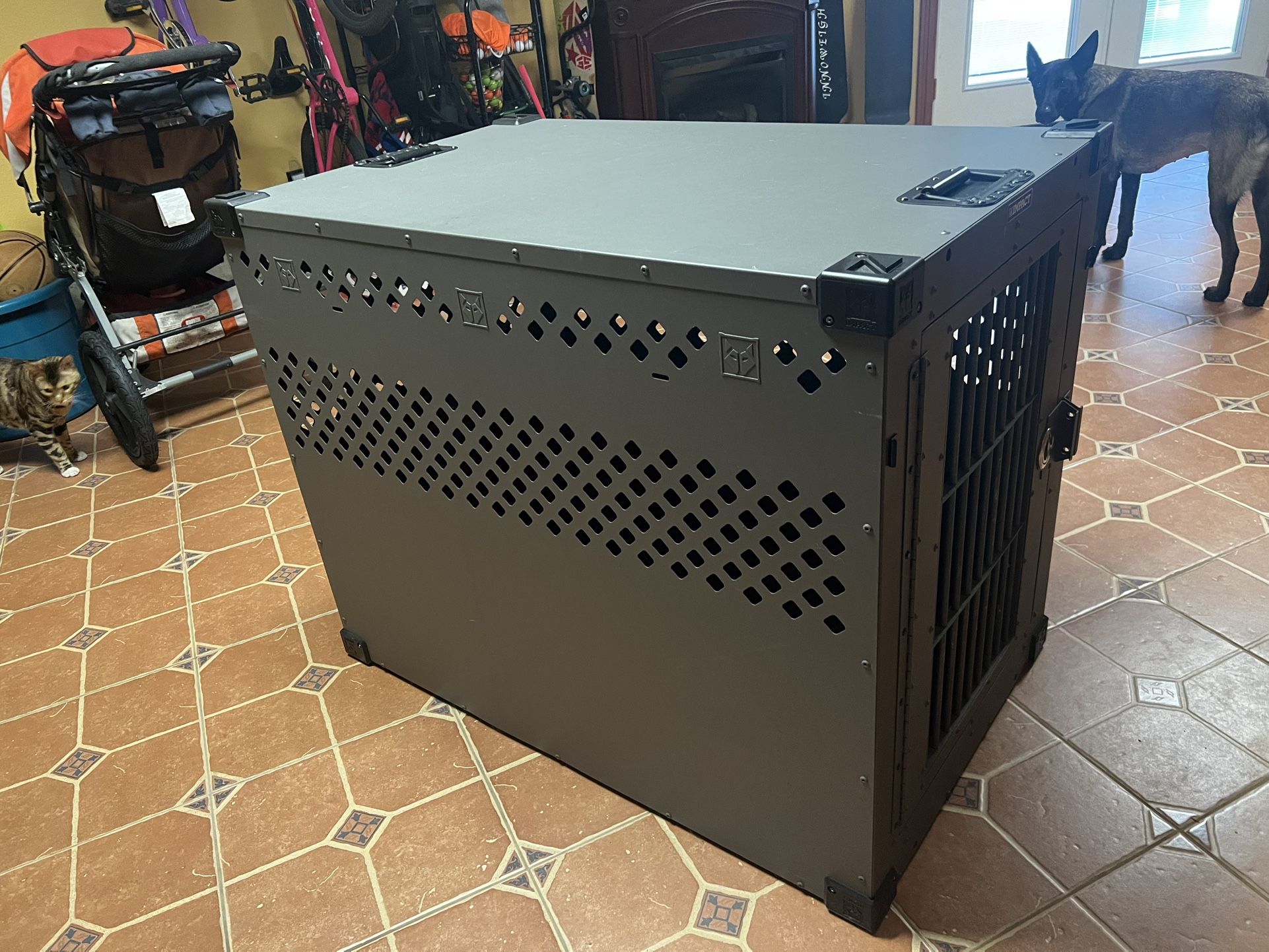 Impact Premium Large Dog Crate 26”w x 42”l x 33”h