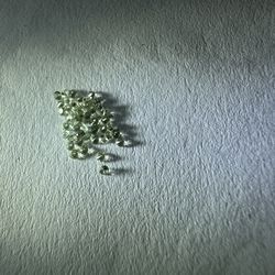 Green sapphire gemstone diamond cut