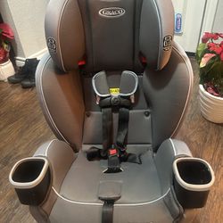 Graco Extend2Fit Reclining Car Seat
