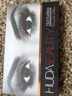 Huda beauty pallet