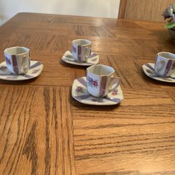    4 Mini Cups With Saucers    