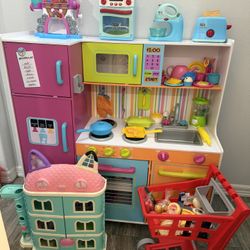 Large Play Kitchen with All Accessories included 
