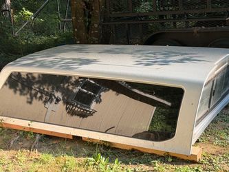 Leer 100XQ for 17-22 Ford F250 or F350 Longbed