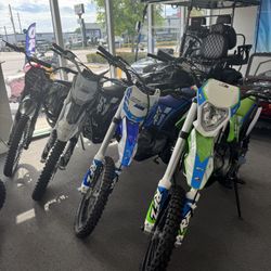 Dirt Bikes 