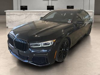 2022 BMW 740