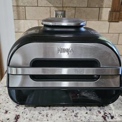 NINJA FOODI Like New Multi Functional Grill, Roast, Bake, Broil, Dehydrate