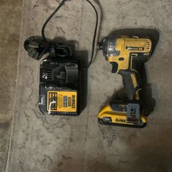 Dewalt 20 V  Max XR  Power Drill With Charger
